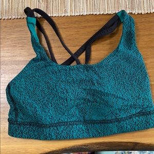 Lululemon sports bra